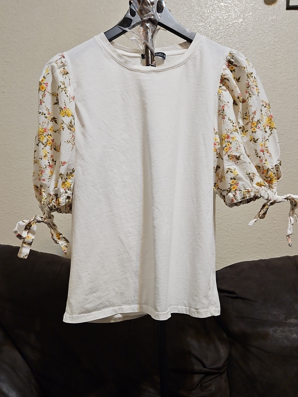 Zara Cream Tee with Yellow Floral Puff Sleeves and Tie Cuffs